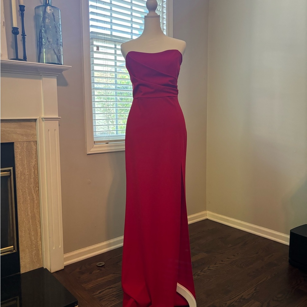 Windsor strapless red dress. Size L